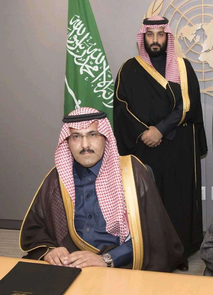 هذا ماقام به السفير السعودي محمد آل جابر بشأن اليمن اسعد الجميع 