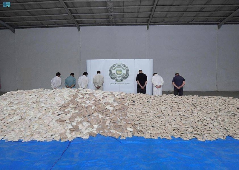  ضبط كمية مهولة من حبوب الإمفيتامين المخدرة في السعودية والسلطات تكشف عن المشاركين في تهريبها وجنسياتهم!