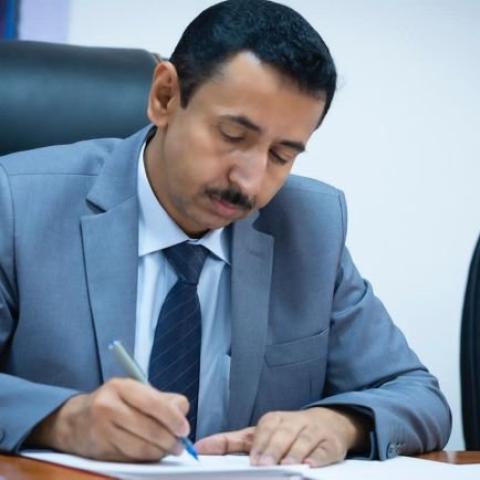 المحافظ اليمني السابق بن عديو يوجه هذه الدعوة المفاجئة للجميع شمالاً وجنوباً