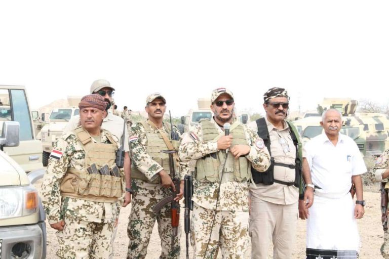 لاول مرة .. كشف كواليس مفاجأة لما يفعله العميد طارق في هذه المحافظة اليمنية