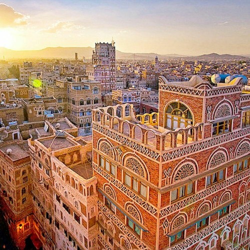 اغلاق اكبر بنك في صنعاء مع عجز كبير في صرف المرتبات للموظفين لهذا السبب المفاجئ!