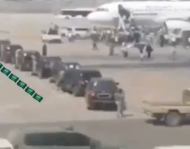 لحظات اخلاء اوزراء اليمن