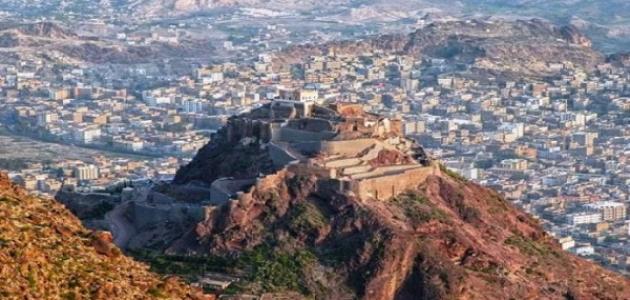 نجاة قائد عسكري كبير في تعز  من محاولة اغتيال و مقتل وإصابة عدد من مرافقيه 