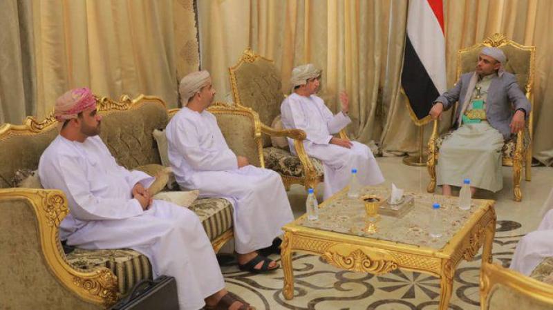 اليمن قد تنزلق نحو اشتعال الحرب مجدداً بعد انتهاء الهدنة وجماعة الحوثي تكشف عن أهم ثلاثة ملفات ناقشها الوفد العماني مع  زعيمهم والمشاط .. تفاصيل