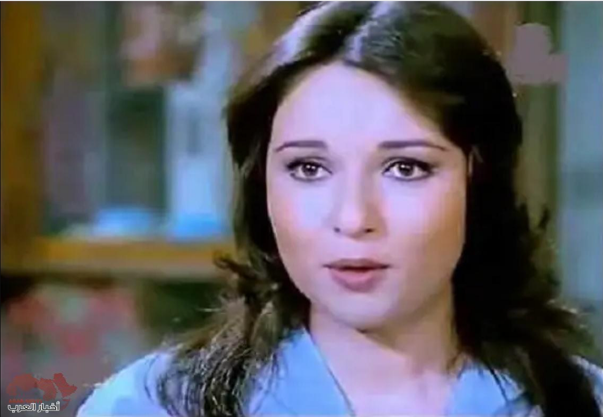 الفنانة نورا