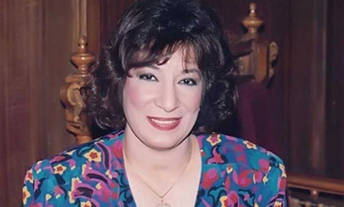 هذه الفنانة الكبيرة تزوجت سراً زوج زميلتها .. والمفاجأة في رد فعل الأخيرة حين علمت بالخبر ؟..  شاهد من تكون! 