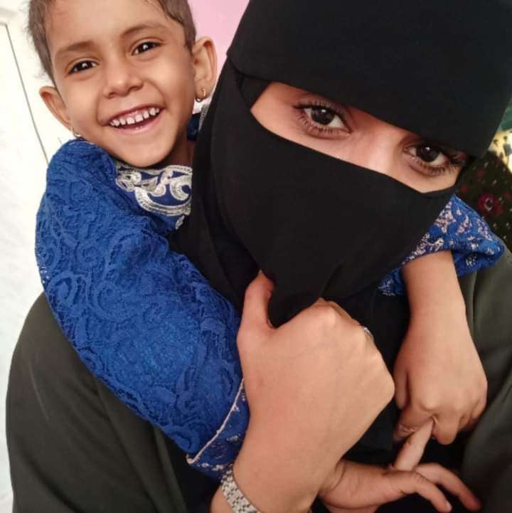رسالة غريبة اول من نوعها يوجهها رجل أعمال لناشطة سارة علوان وجميع الفتيات