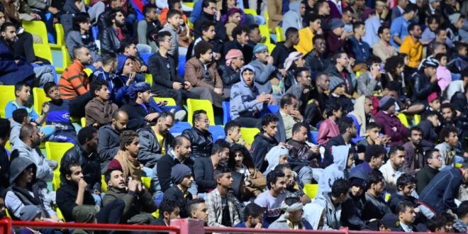 صنعاء ..شاهد تجمع كبير وبارز للنساء في موقع البث المجاني لمباريات مونديال قطر عبر الشاشات العملاقة