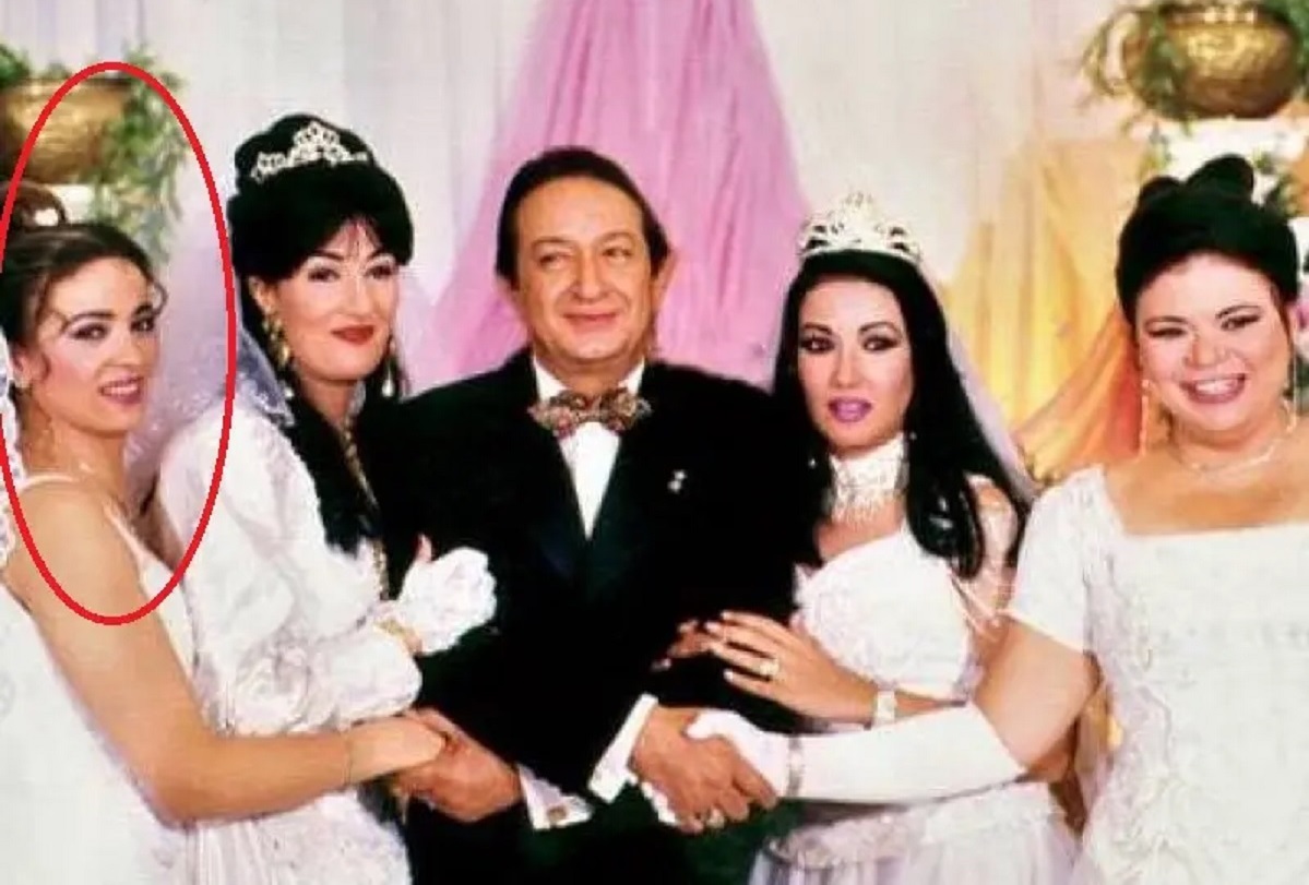 الفنانة مونيا
