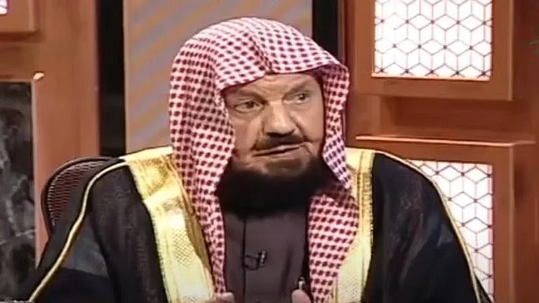 مستشار الديوان الملكي السعودي يحدد أول أيام شهر رمضان وأول أيام عيد الفطر المبارك