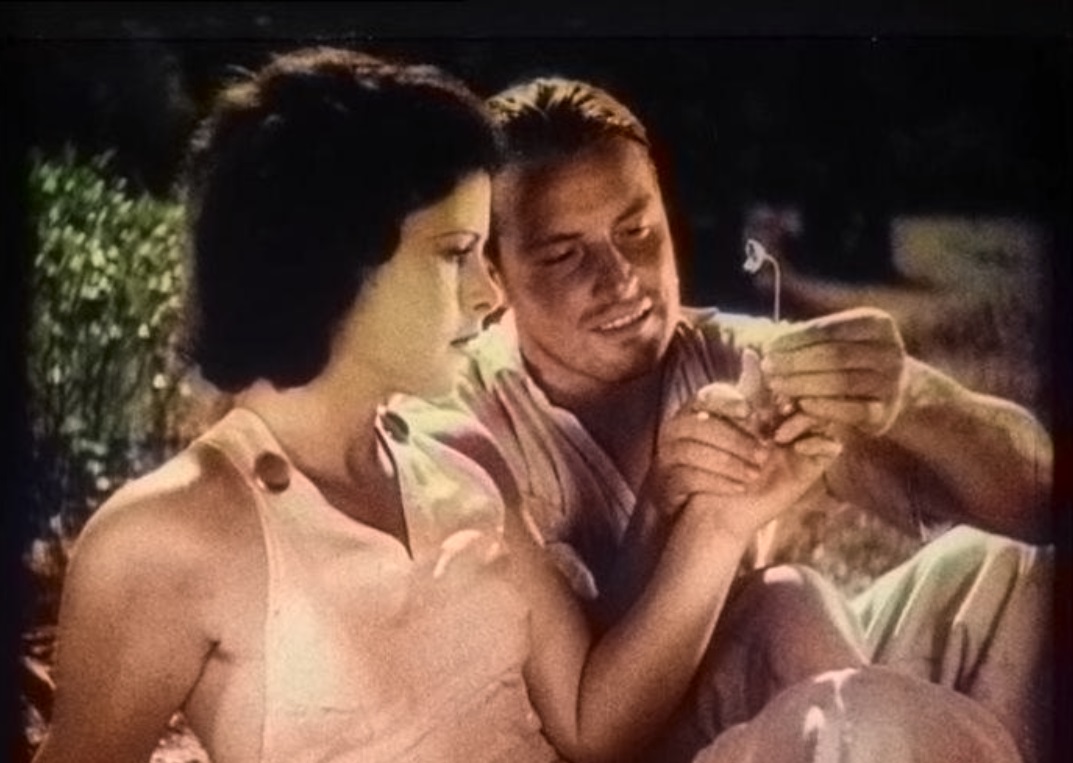 هذا هو أول مشهد « إباحي » فى تاريخ السينما .. والمفاجأة في ردة فعل الجمهور ؟
