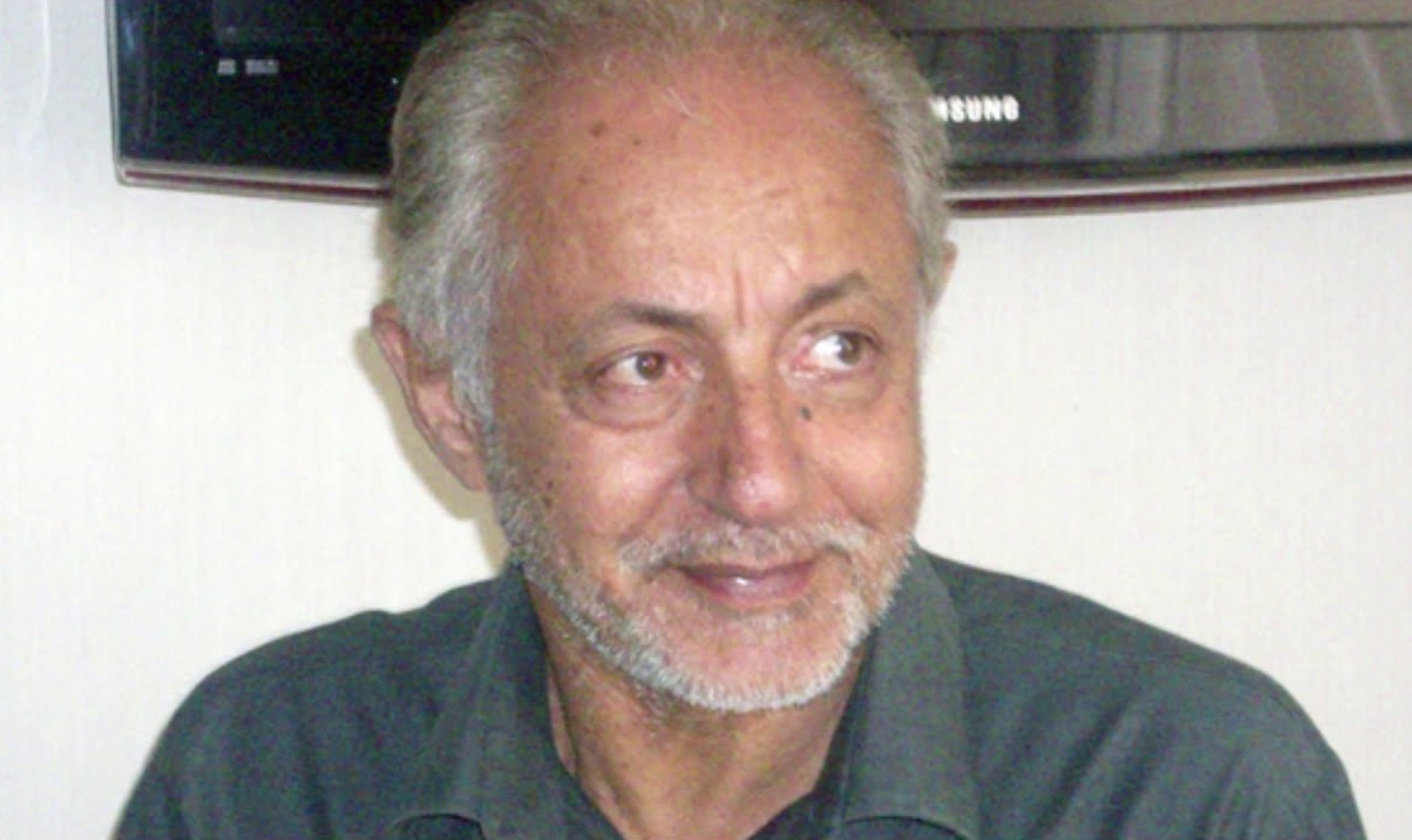 عبدالعزيز صالح مخيون 