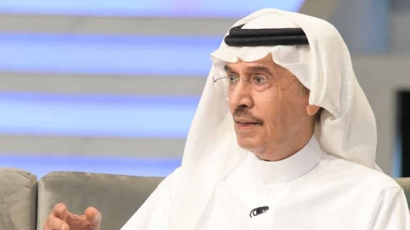 هل تتحلل جثة رائد الفضاء ويُبعث من على سطح القمر؟.. كاتب سعودي يتساءل ويروي موقفا أصاب قلبه بالانقباض !