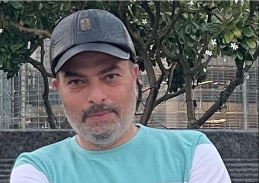 الفنان أحمد ابراهيم