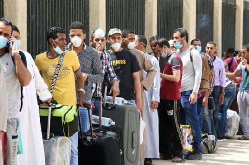 السعودية توجه تحذير هام للمصريين المتواجدين في المملكة .. 3 عقوبات قاسية بانتظارهم !