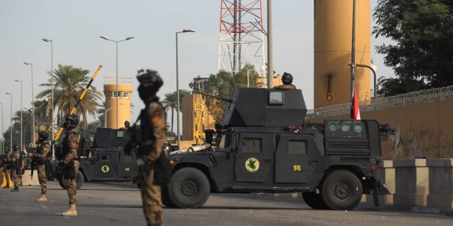 انقلاب عسكري مفاجئ يحدث في دولة عربية ..  الوزارات والمؤسسات تبدأ بإخلاء الملفات المهمة وحالة تأهب قصوى للجيش في العاصمة .. (تفاصيل مايجري)