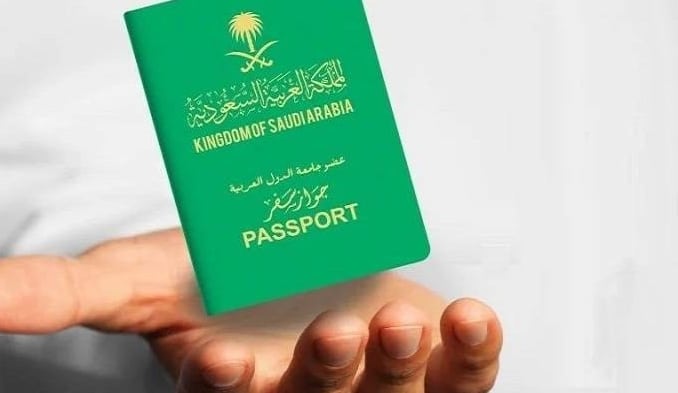 الجوازات السعودية تفاجأ كل مقيم .. الان يمكنك دخول السعودية بعد إنتهاء تأشيرة الخروج والعودة