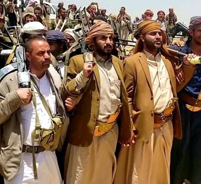 بعد معارك طاحنة ..قبائل تطرد جماعة الحوثي من أراضي هذة المدينة 
