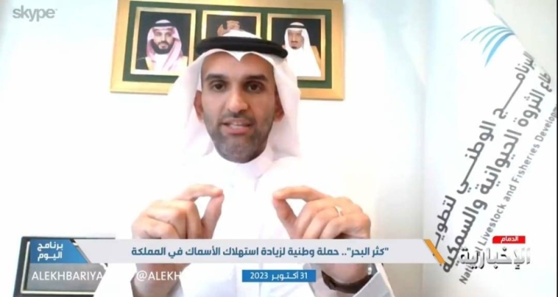 طبيب سعودي يصدم الجميع بهذه الإجابة .. هل شرب اللبن مع السمك يسبب التسمم؟