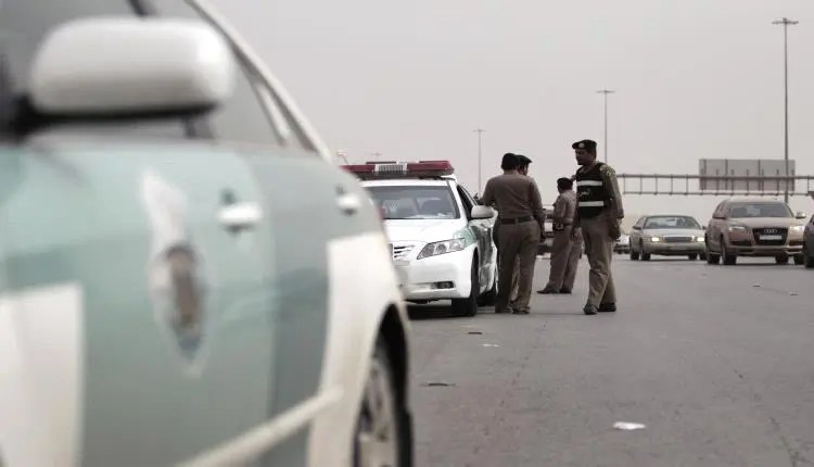 القبض على مقيم يمني بالسعودية والعثور على مفاجأة مدوية بحوزته..شاهد