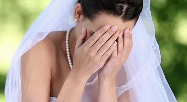 يضرب عروسه ضربا مبرحا ليلة الزفاف حتى الموت .. والسبب صادم لا يُصدق!