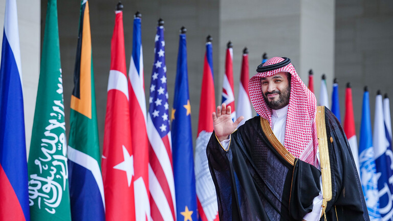الأمير محمد بن سلمان يعلن تطوير أولى الوجهات البحرية الفاخرة في نيوم .. التي تعد بوابة للسياحة العالمية في البحر الأحمر 