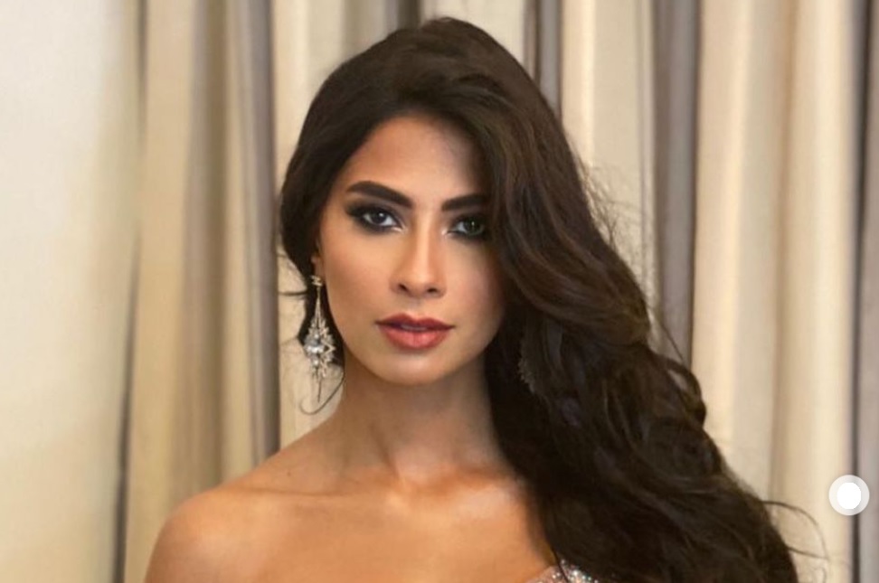 الفنانة روبي