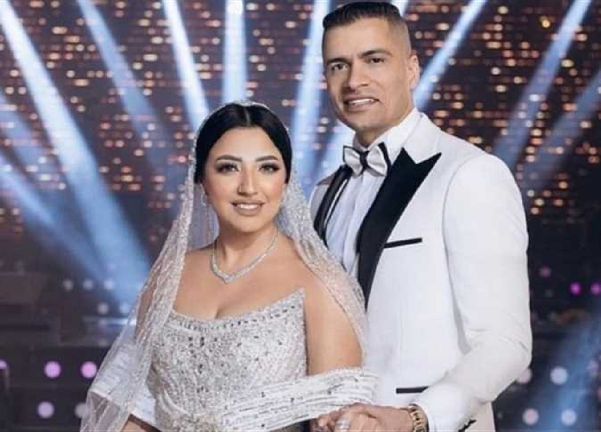 حسن شاكوش وزوجته ريم طارق