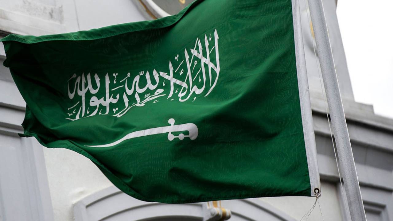 واقعة تهز سكان السعودية.. وفاة ثلاثة شباب بسبب ما فعلوه داخل خيمة مغلقة !