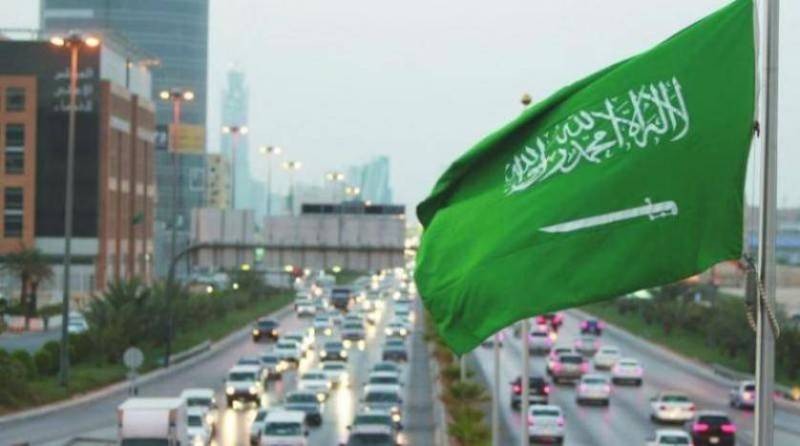 مواطن سعودي يشكي زوجته للقاضي وعندما سأله لماذا لا تطلقها صدمه بجواب مؤلم 