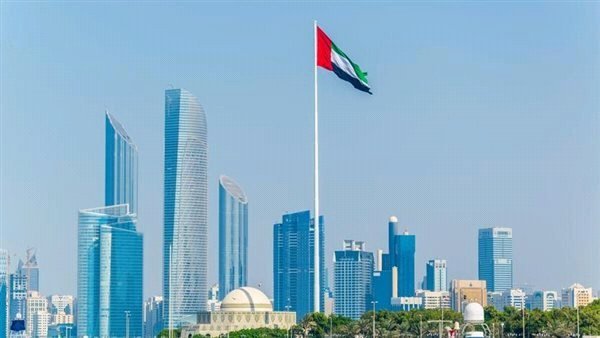 الإمارات تتخذ قراراً جديدا بشأن نظام الكفيل وسيتم العمل به