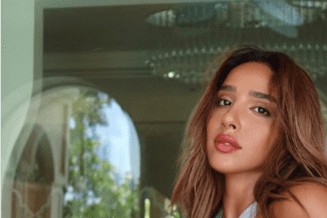 لا أصلي مثل ما علمتنا كُتب الدين..عارضة أزياء سعودية تخترع صلاة جديدة والصدمة الكبرى من تكون؟!