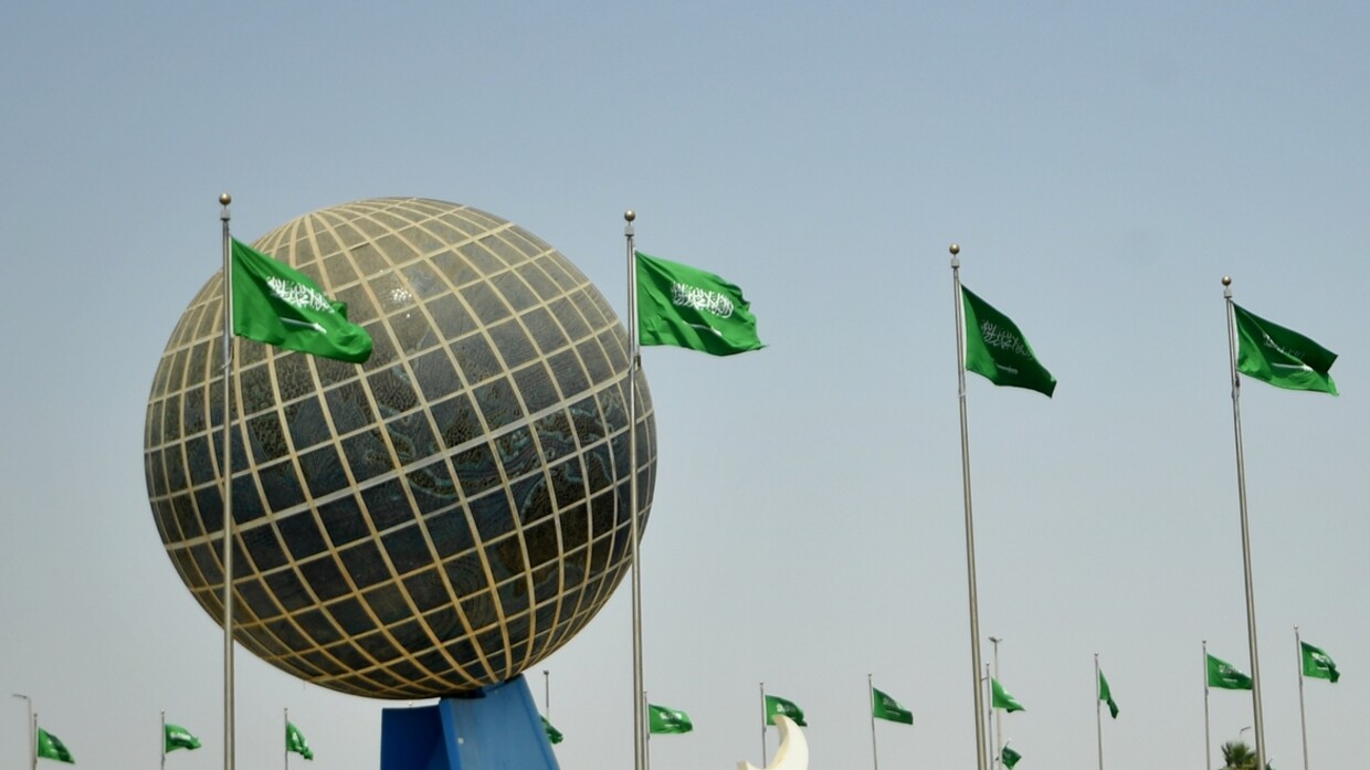 رسوم جديدة على الوافدين شهرياً تعلن عنها السعودية ابتداءاً من هذا التاريخ .. تفاصيلها