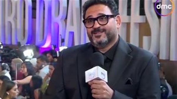 أكرم حسني