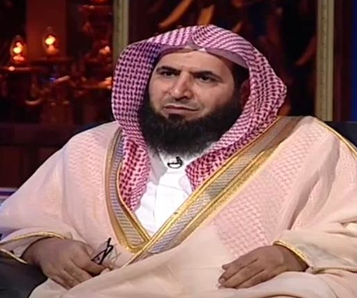 شيخ سعودي يثير غضب الرأي العام ويشعل مواقع التواصل بفتوى غريبة بشأن عورة المرأة والرجل!