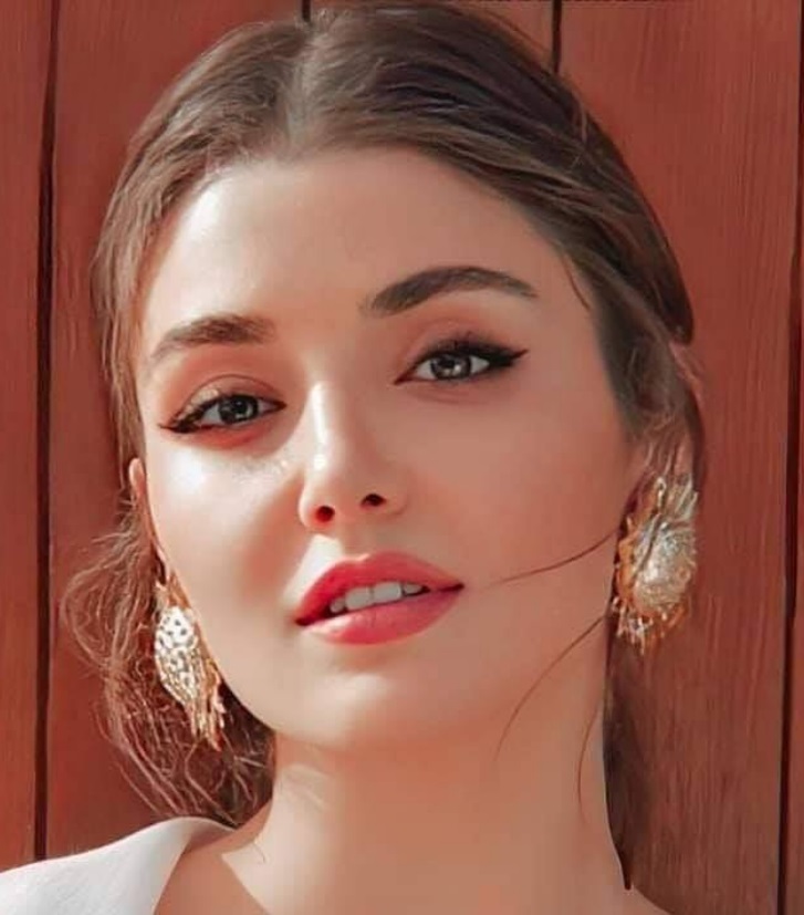 الفنانة أرتشيل 