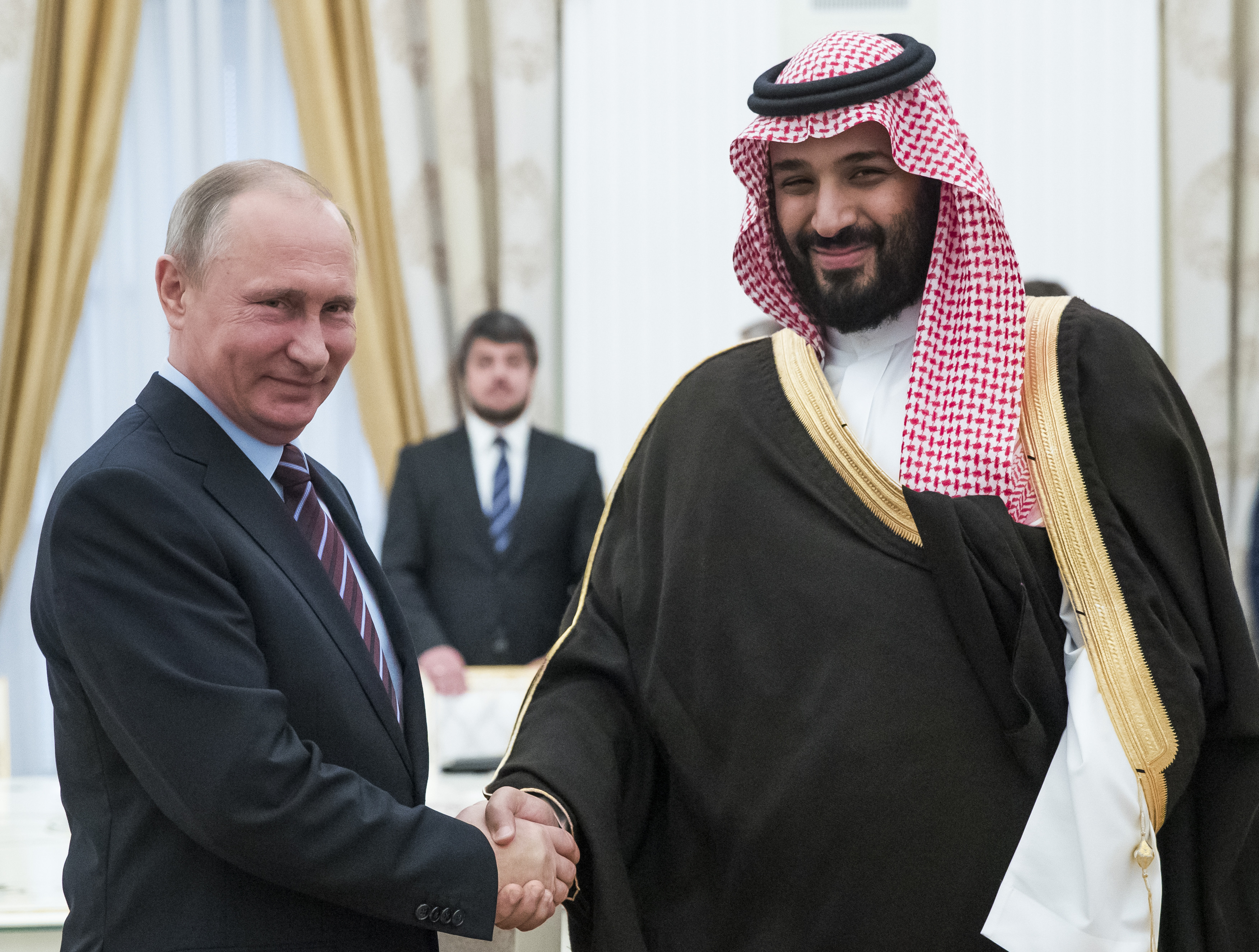 شاهد ولي العهد السعودي يخدع زيلينسكي بطريقة ذكية ويقدم أكبر هدية للرئيس الروسي بوتين