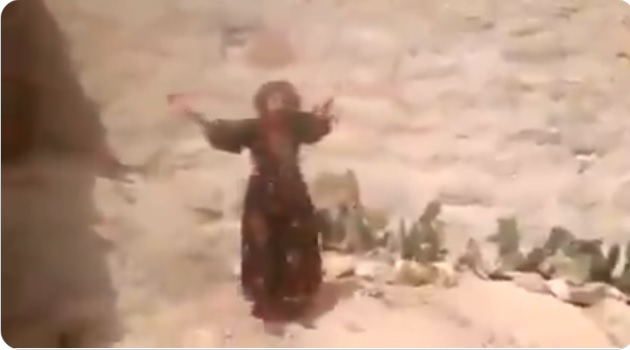 عويل امرأة مسنة في تعز