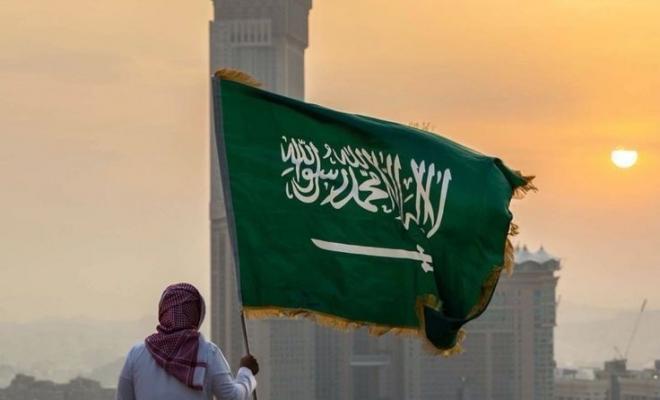 لن تصدق ما قام به شاب سعودي مع طفلة تتعرض لهجوم مميت واثار به إعجاب العالم أجمع
