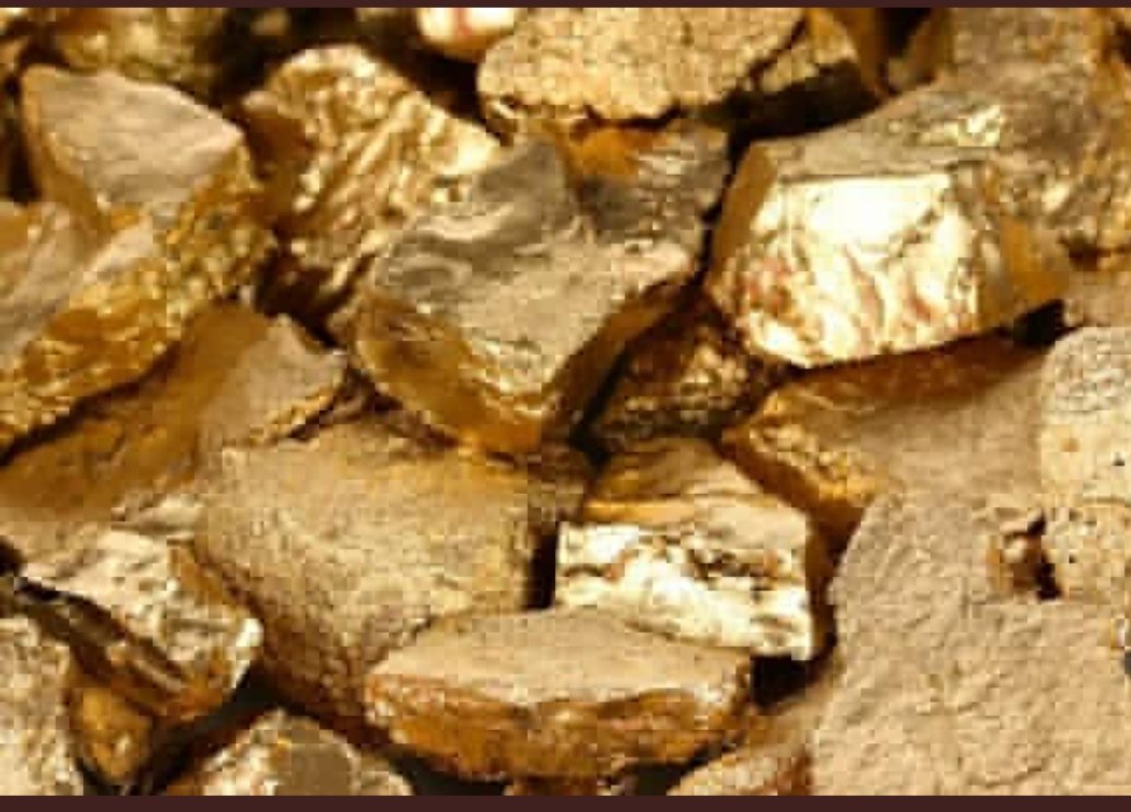 شاهد.. تم اكتشاف الجبل الذهبي الذي حير العلماء على سطح هذه المدينة العربية.. ما وجدوه سيكفي كل من على الأرض!!