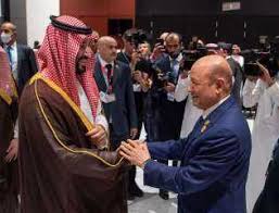 بعد اختفائة .. الكشف عن لقاء حار جمع بين الرئيس اليمني رشاد العليمي مع ولي العهد السعودي ..تفاصيل