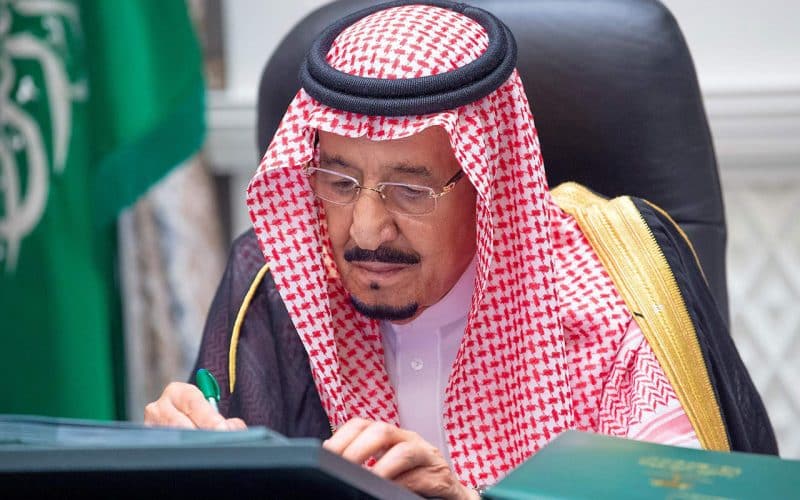 أمر ملكي هام  بمنح الجنسية السعودية لجميع الوافدين الذين دخلو المملكة قبل هذا التاريخ