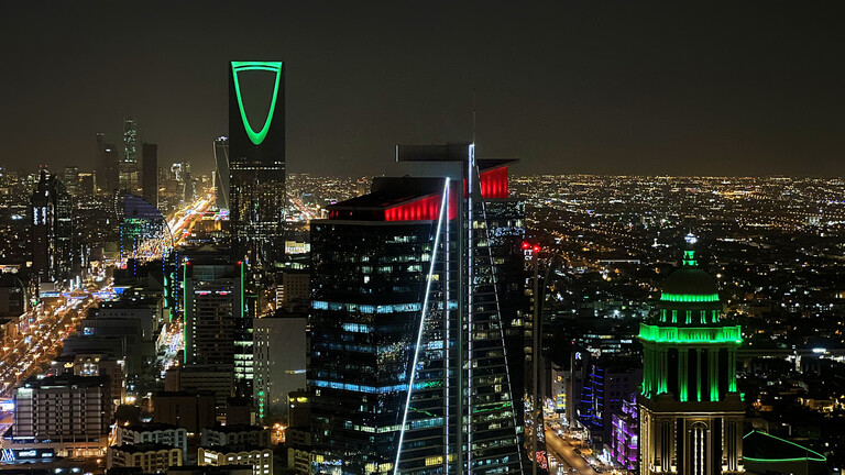 بقرار ملكي مفاجئ:السعودية تمنح الإقامة الأبدية مدى الحياة لمن يتزوج بفتاة من هذه الجنسية فقط!