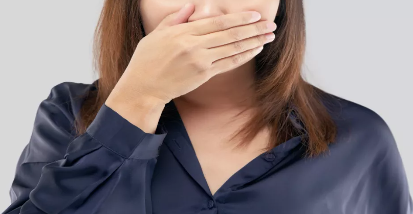 رائحة الفم الكريهة تعرف على الأسباب والعلاج والنصائح الهامة للتخلص من هذه المشكلة 