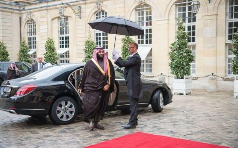 تعرف على ابرز سيارات ولي العهد السعودي محمد بن سلمان وحمدان بن محمد وكيف هي المنافسة بينهما ؟!