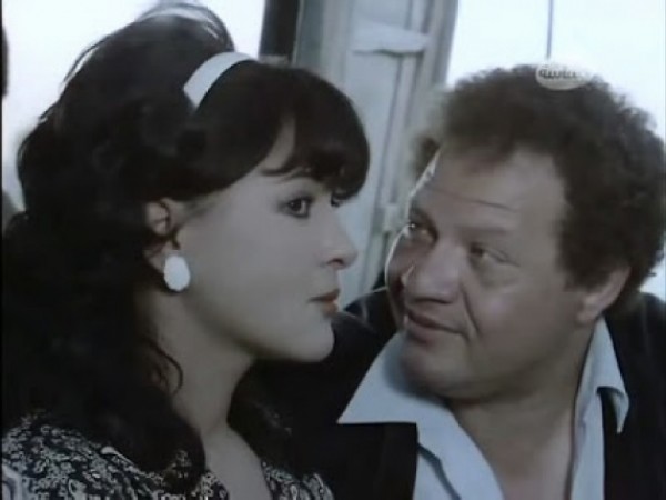 حكاية وأسرار أجرأ مشهد في تاريخ السينما المصرية: عاشرها داخل الاستديو بوجود المخرج وطاقم العمل  ؟
