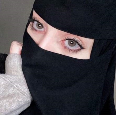 سعودية تعرفت على صديقتها عبر مواقع التواصل وفي أول لقاء كانت الصدمة!