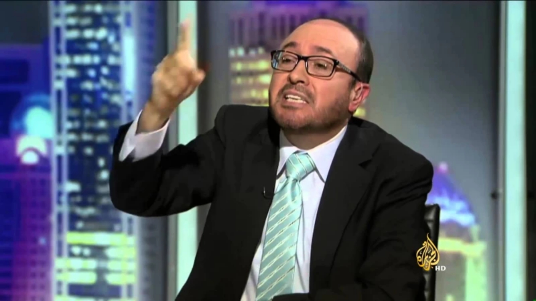 شاهد الإعلامي فيصل القاسم يثير جدل واسع ويكشف مفاجأة نارية مفحمة صدمة الجميع