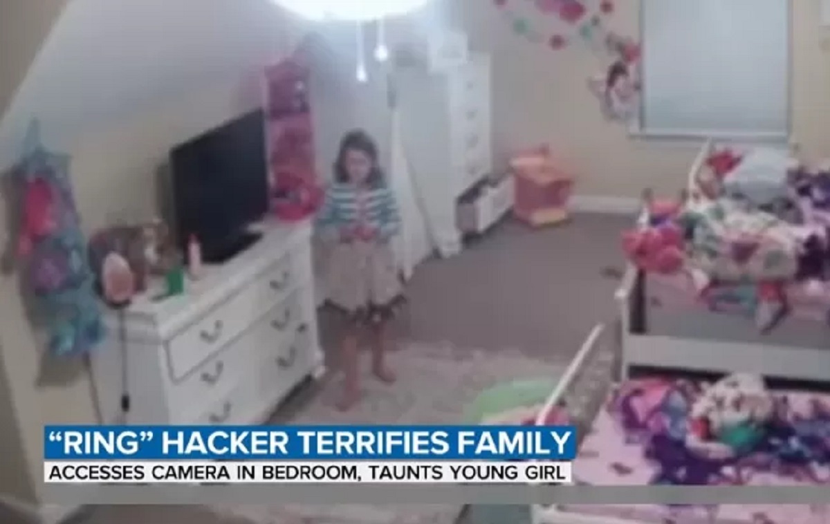 وضعت كاميرا سرية في غرفة نوم ابنتها فاكتشفت الصدمة التي لم تتوقعها طيلة حياتها شاهد الفيديو وضعت كاميرا سرية في غرفة نوم ابنتها فاكتشفت الصدمة التي لم تتوقعها طيلة حياتها شاهد الفيديو