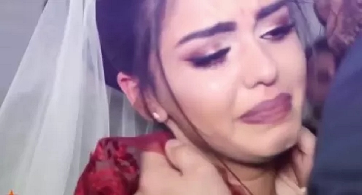 عروس حزينة من الارشيف